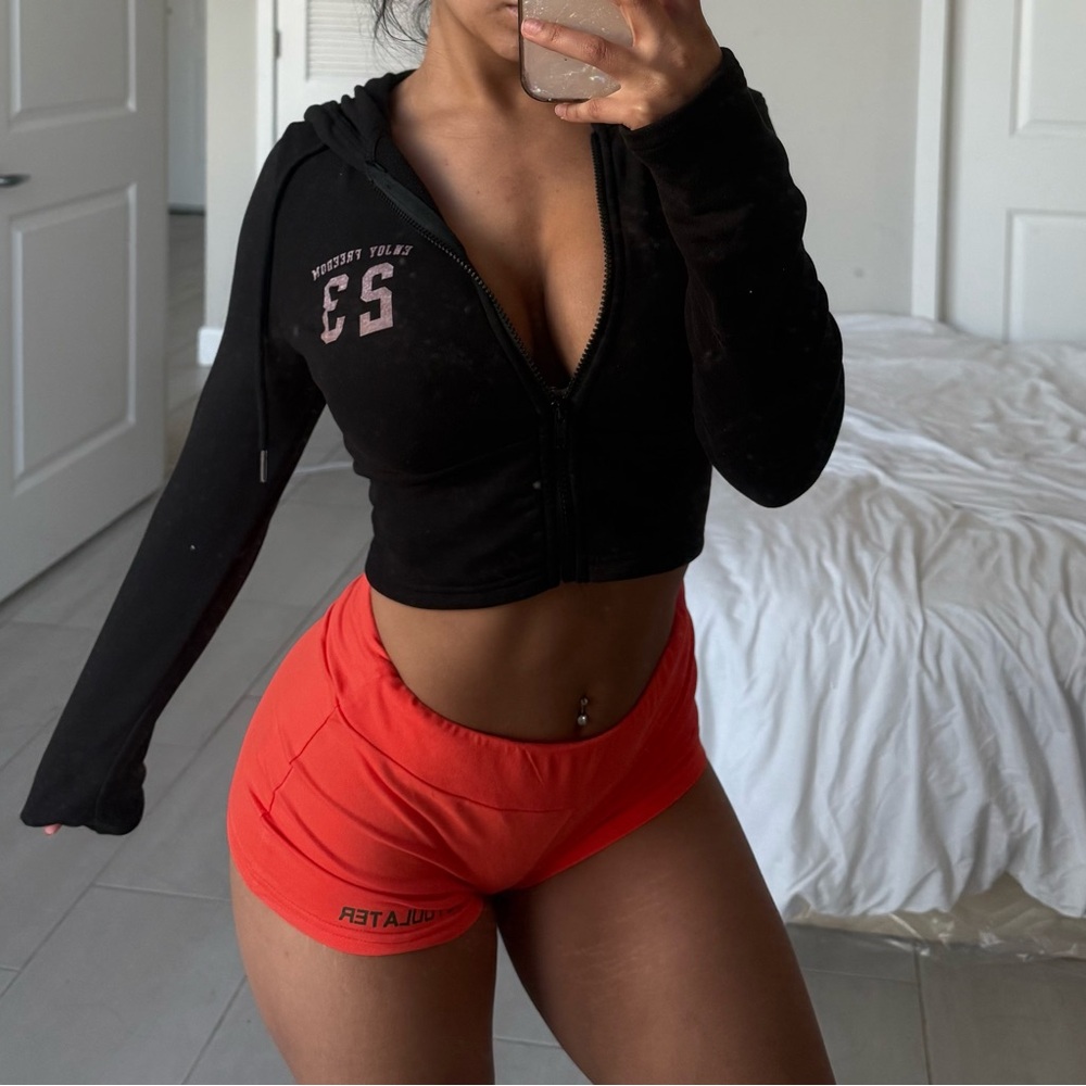 Black crop Zip-Up Hoodie
